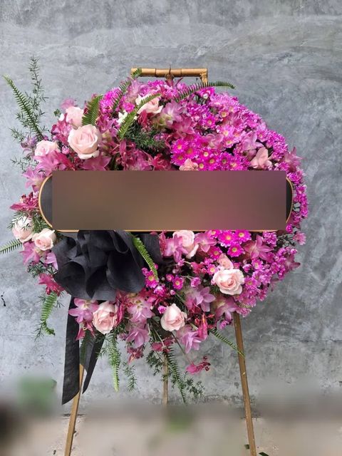 พวงหรีดกล้วยไม้ โทนชมพู