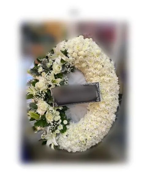 พวงหรีดลิลลี่ โทนครีมเขียวขาว