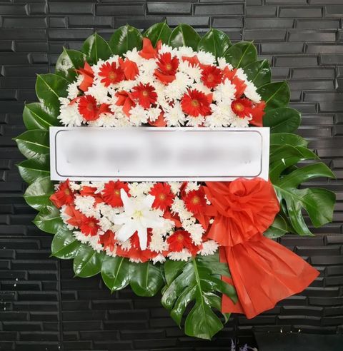 พวงหรีดลิลลี่ โทนแดงขาว
