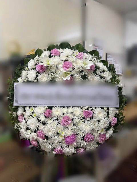 พวงหรีดลิลลี่ โทนขาวชมพู