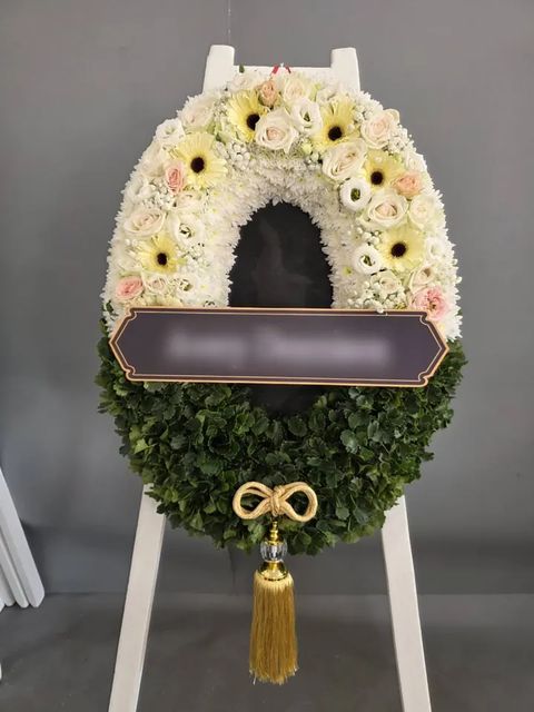 พวงหรีดกุหลาบ โทนขาวชมพู