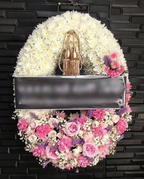 พวงหรีดกุหลาบ โทนขาวชมพู