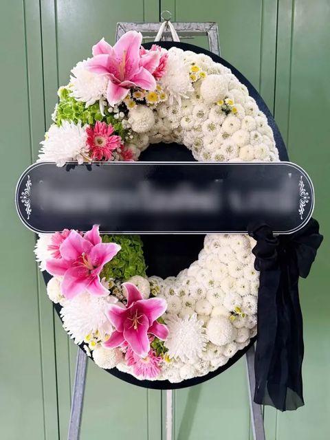 พวงหรีดลิลลี่ โทนขาวม่วงชมพู