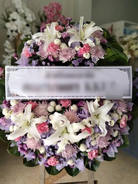 พวงหรีดลิลลี่ โทนม่วงชมพูขาว
