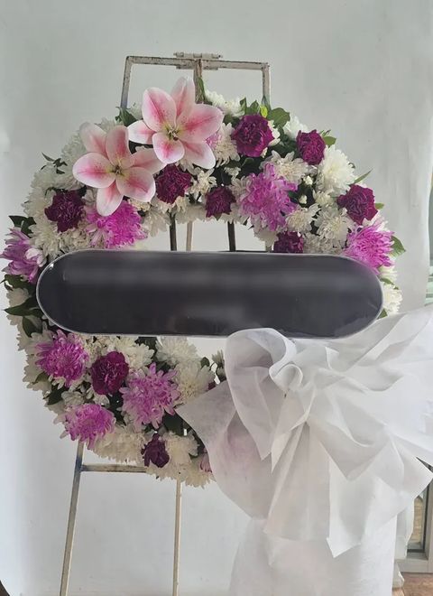 พวงหรีดลิลลี่ โทนขาวม่วงชมพู