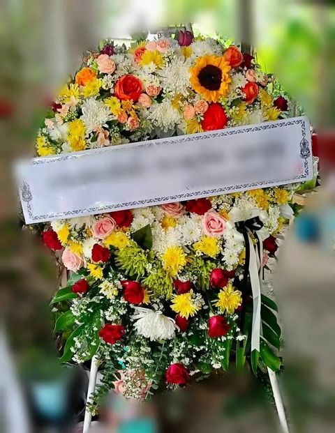 พวงหรีดกุหลาบ โทนเหลืองชมพูม่วง