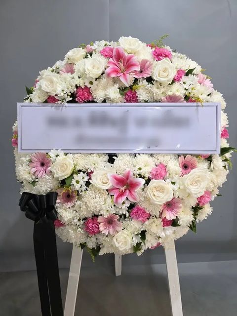 พวงหรีดลิลลี่ โทนม่วงชมพู
