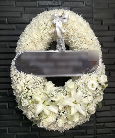 พวงหรีดลิลลี่ โทนขาวล้วน