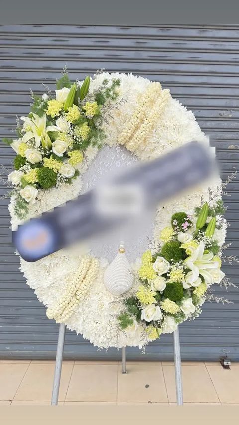 พวงหรีดลิลลี่ โทนเขียวขาว