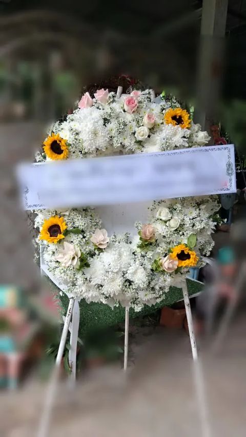 พวงหรีดกุหลาบ โทนเหลืองขาวชมพู