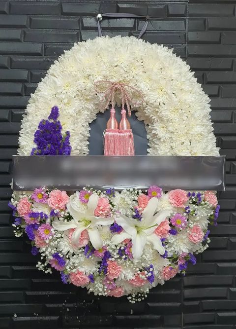 พวงหรีดลิลลี่ โทนพีชขาวม่วง
