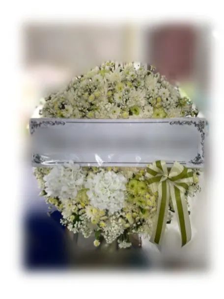 พวงหรีดไฮเดรนเยีย โทนขาวเขียว