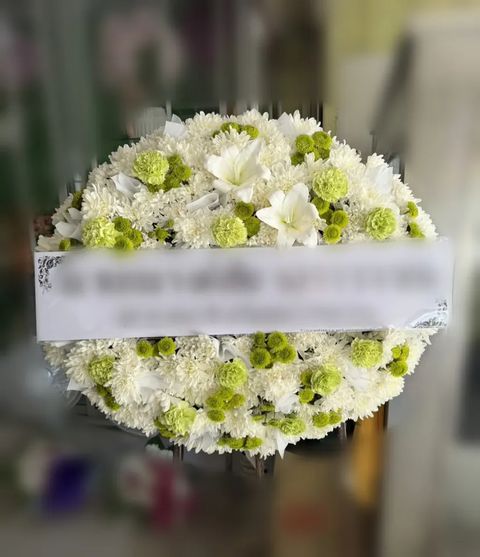พวงหรีดลิลลี่ โทนเขียวขาว