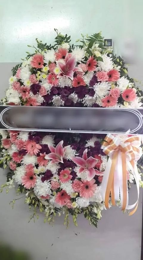 พวงหรีดกล้วยไม้ โทนขาวม่วงชมพู