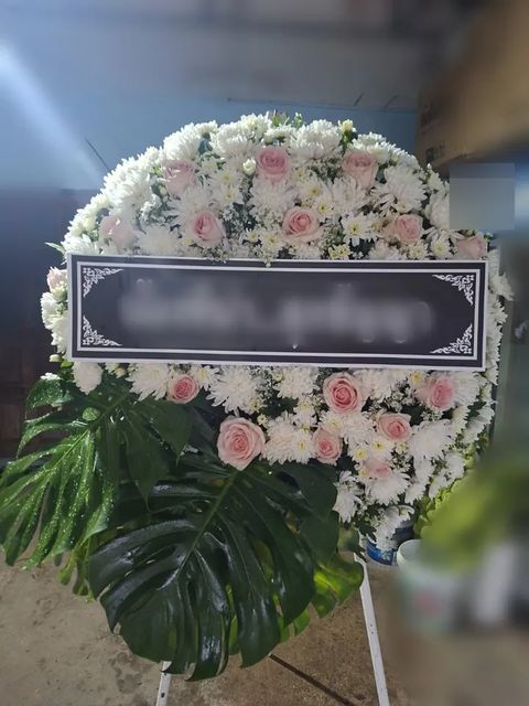 พวงหรีดกุหลาบ โทนขาวชมพู