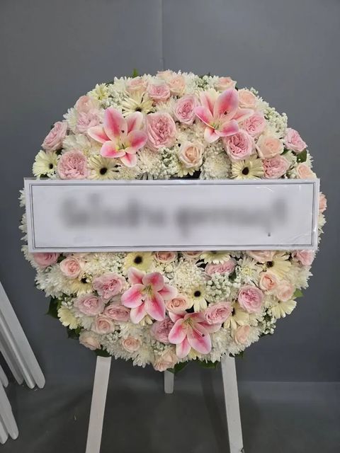 พวงหรีดลิลลี่ โทนชมพูขาว