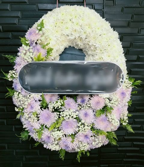 พวงหรีดดอกไม้สด โทนชมพูม่วงขาว