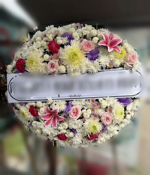 พวงหรีดลิลลี่ โทนขาวชมพูม่วง