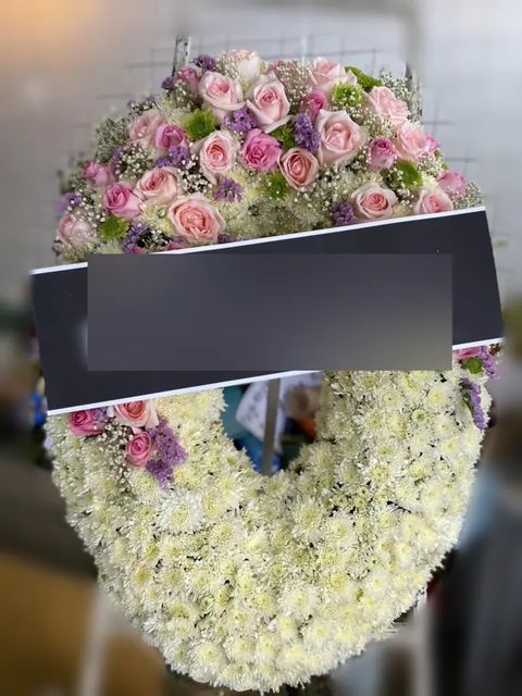 พวงหรีดกุหลาบ โทนขาวชมพูม่วง