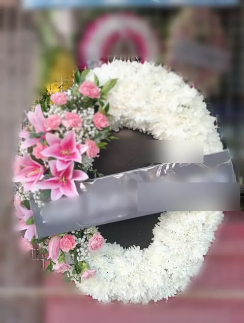 พวงหรีดลิลลี่ โทนขาวชมพู