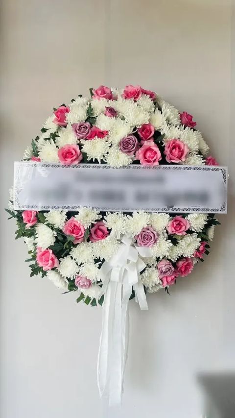 พวงหรีดกุหลาบ โทนชมพูขาว