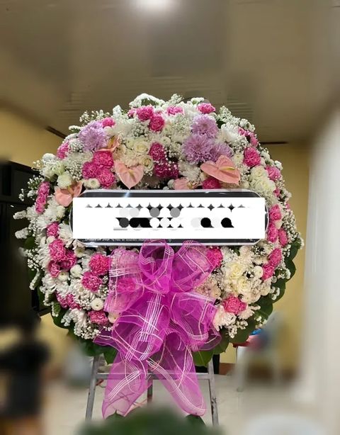 พวงหรีดกุหลาบ โทนขาวล้วน
