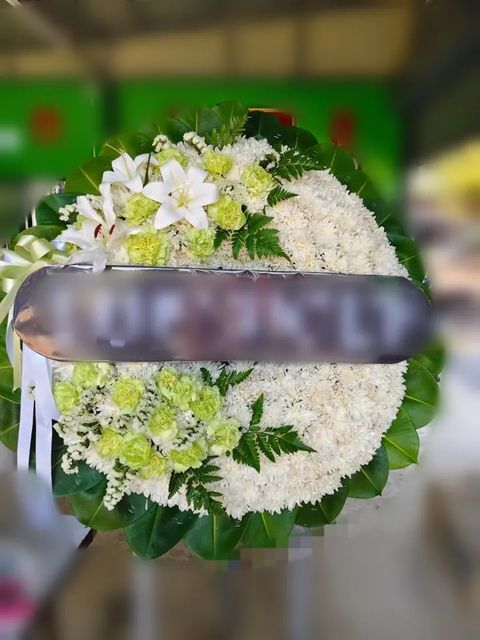 พวงหรีดลิลลี่ โทนเขียวขาว