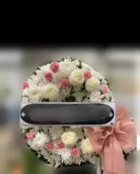 พวงหรีดคาร์เนชั่น โทนขาวชมพู