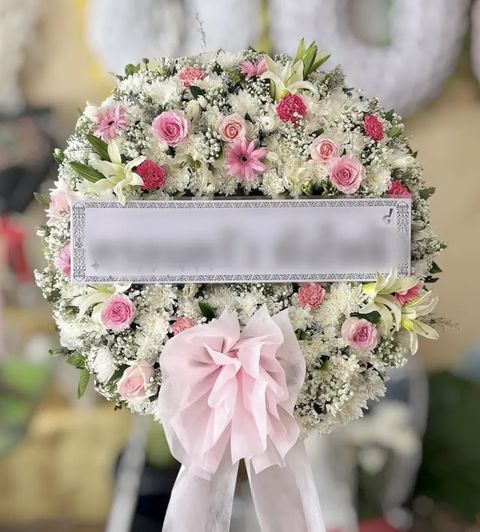 พวงหรีดกุหลาบ โทนขาวชมพู