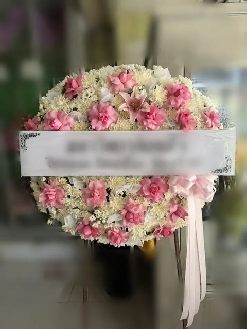 พวงหรีดลิลลี่ โทนชมพูขาว