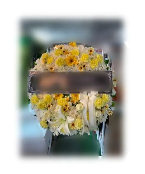 พวงหรีดลิลลี่ โทนเหลืองขาว