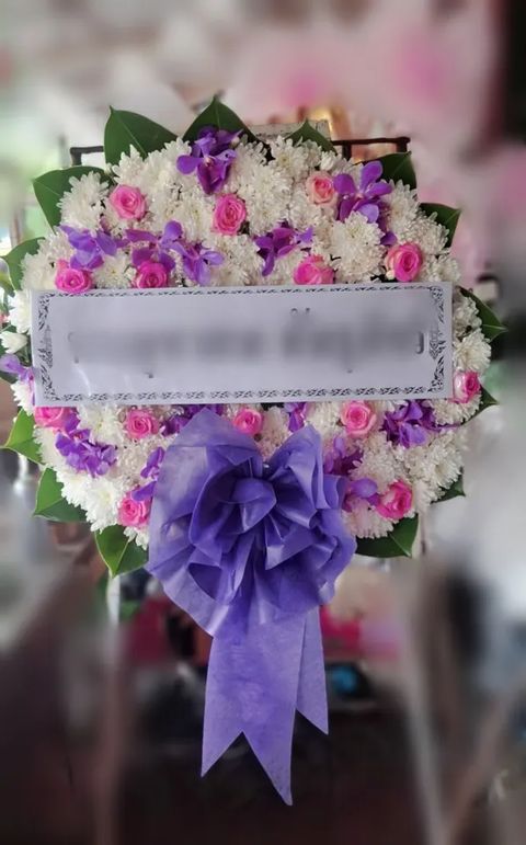พวงหรีดกล้วยไม้ โทนม่วงขาวชมพู