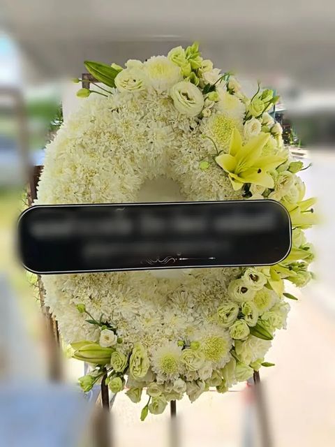 พวงหรีดลิลลี่ โทนเขียว