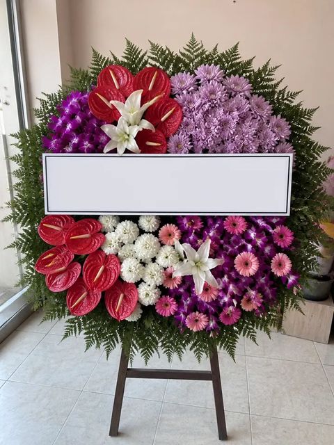 พวงหรีดหน้าวัว โทนแดงม่วง