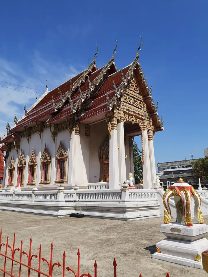 วิหารวัดบำเพ็ญเหนือ เขตมีนบุรี กรุงเทพมหานคร